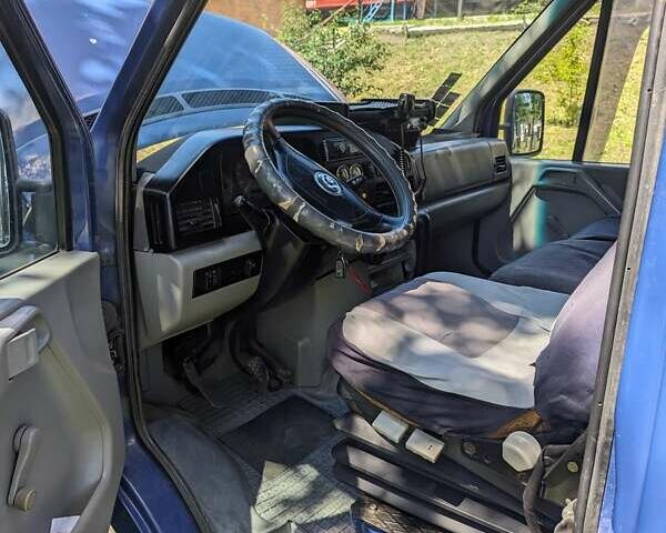 Синий Фольксваген ЛТ, объемом двигателя 2.46 л и пробегом 350 тыс. км за 8499 $, фото 2 на Automoto.ua