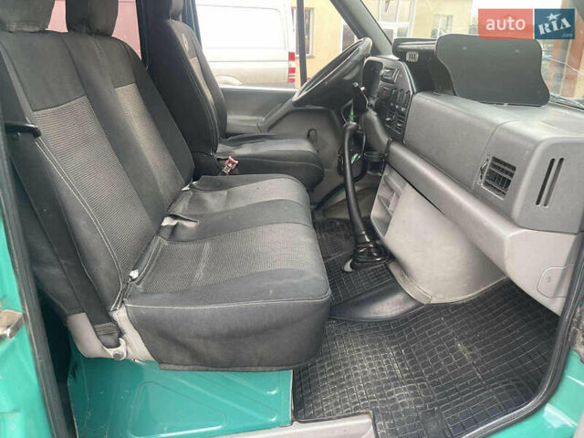 Зелений Фольксваген ЛТ, об'ємом двигуна 2.8 л та пробігом 220 тис. км за 10000 $, фото 11 на Automoto.ua