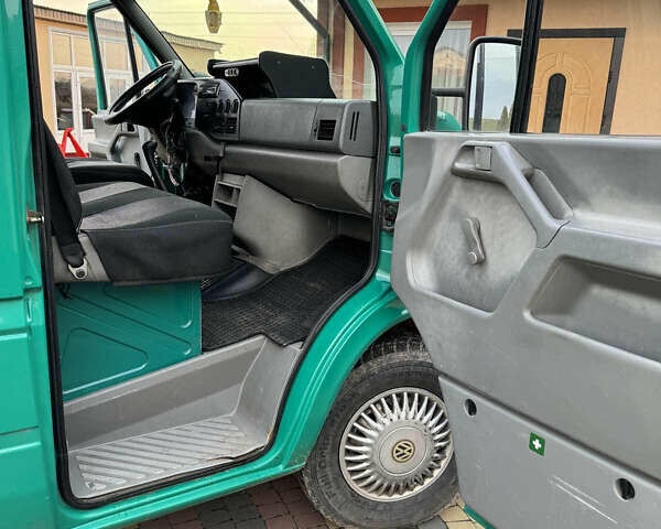Зелений Фольксваген ЛТ, об'ємом двигуна 2.8 л та пробігом 220 тис. км за 10000 $, фото 5 на Automoto.ua
