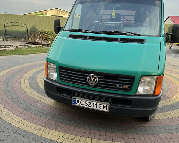 Зелений Фольксваген ЛТ, об'ємом двигуна 2.8 л та пробігом 220 тис. км за 10000 $, фото 1 на Automoto.ua