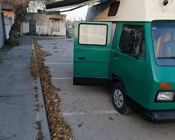 Зеленый Фольксваген ЛТ, объемом двигателя 2.38 л и пробегом 480 тыс. км за 7500 $, фото 1 на Automoto.ua