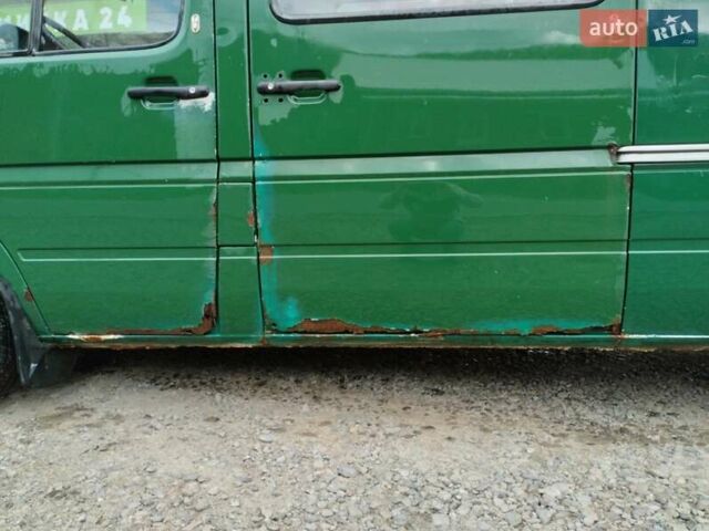 Зеленый Фольксваген ЛТ, объемом двигателя 2.5 л и пробегом 293 тыс. км за 4500 $, фото 10 на Automoto.ua