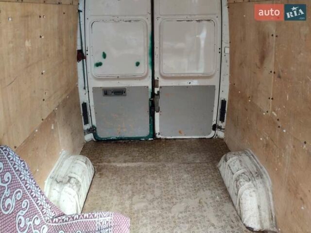 Зеленый Фольксваген ЛТ, объемом двигателя 2.5 л и пробегом 293 тыс. км за 4500 $, фото 15 на Automoto.ua