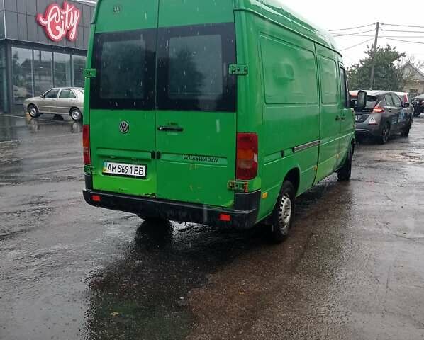 Зеленый Фольксваген ЛТ, объемом двигателя 2.46 л и пробегом 487 тыс. км за 5900 $, фото 2 на Automoto.ua