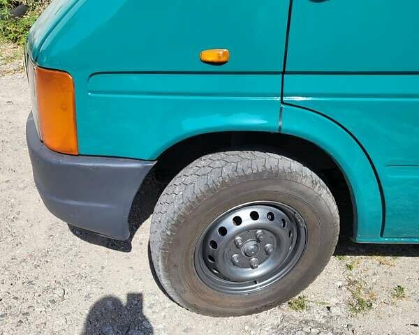 Зелений Фольксваген ЛТ, об'ємом двигуна 2.5 л та пробігом 650 тис. км за 12500 $, фото 4 на Automoto.ua