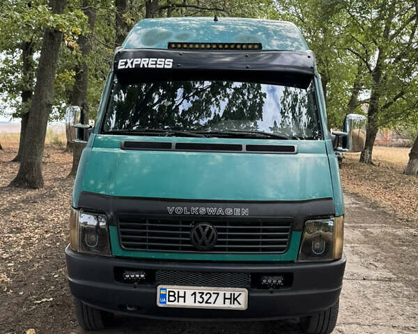 Зеленый Фольксваген ЛТ, объемом двигателя 2.8 л и пробегом 600 тыс. км за 6999 $, фото 2 на Automoto.ua