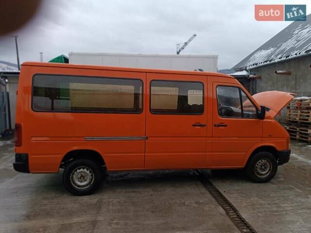 Помаранчевий Фольксваген ЛТ, об'ємом двигуна 2.46 л та пробігом 320 тис. км за 6700 $, фото 2 на Automoto.ua