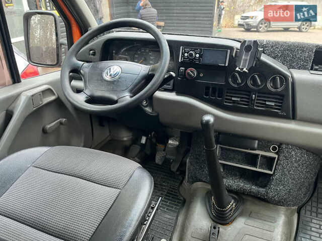 Помаранчевий Фольксваген ЛТ, об'ємом двигуна 2.46 л та пробігом 383 тис. км за 8400 $, фото 13 на Automoto.ua