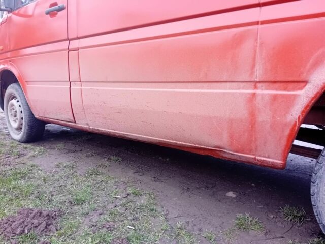 Оранжевый Фольксваген ЛТ, объемом двигателя 2.5 л и пробегом 380 тыс. км за 4650 $, фото 4 на Automoto.ua