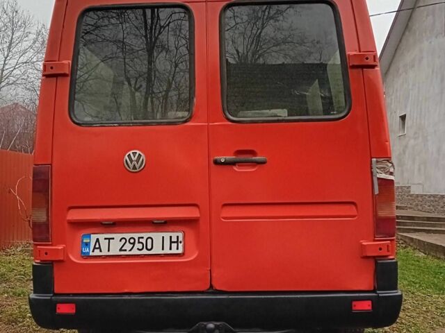 Оранжевый Фольксваген ЛТ, объемом двигателя 2.5 л и пробегом 380 тыс. км за 4650 $, фото 1 на Automoto.ua