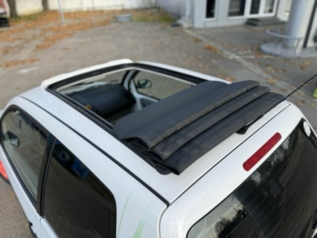 Белый Фольксваген Лупо, объемом двигателя 1 л и пробегом 187 тыс. км за 2700 $, фото 3 на Automoto.ua