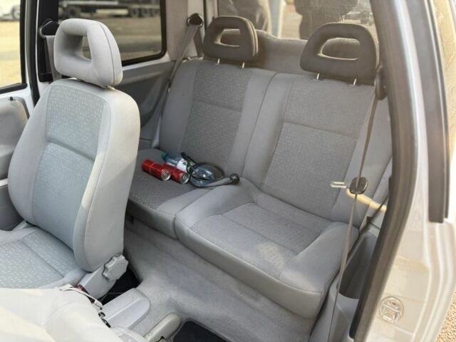 Белый Фольксваген Лупо, объемом двигателя 1 л и пробегом 187 тыс. км за 2700 $, фото 5 на Automoto.ua