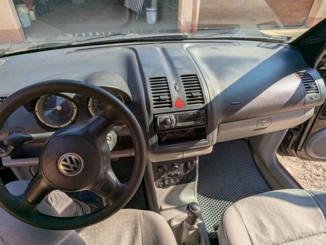 Черный Фольксваген Лупо, объемом двигателя 1.4 л и пробегом 193 тыс. км за 1800 $, фото 4 на Automoto.ua