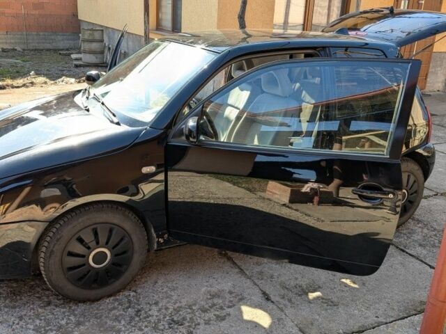 Черный Фольксваген Лупо, объемом двигателя 1.4 л и пробегом 193 тыс. км за 1800 $, фото 2 на Automoto.ua