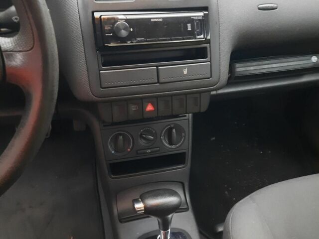 Желтый Фольксваген Лупо, объемом двигателя 1.4 л и пробегом 150 тыс. км за 2800 $, фото 5 на Automoto.ua