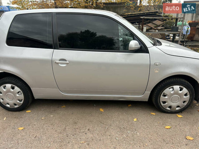 Сірий Фольксваген Лупо, об'ємом двигуна 1.19 л та пробігом 280 тис. км за 3300 $, фото 2 на Automoto.ua