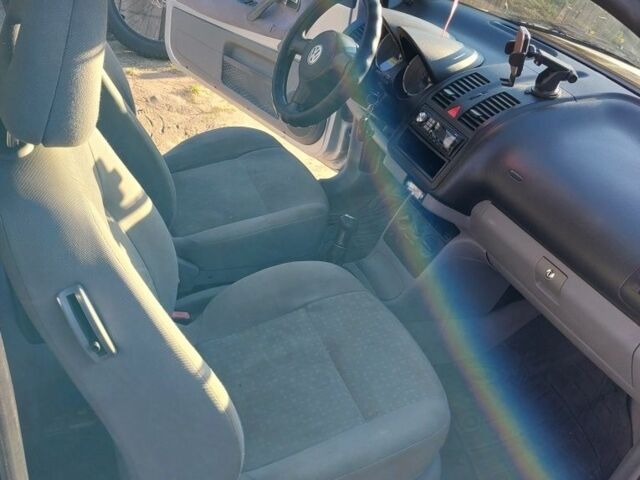 Серый Фольксваген Лупо, объемом двигателя 1.4 л и пробегом 224 тыс. км за 2400 $, фото 2 на Automoto.ua