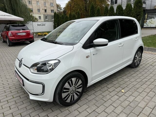 Фольксваген Мультиван 2013 в Каменце-Подольском на Automoto.ua Белый Фольксваген Мультиван, объемом двигателя 0 л и пробегом 150 тыс. км за 5999 $, фото 9 на Automoto.ua