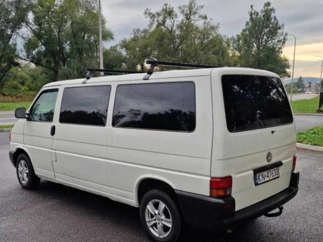 Фольксваген Мультиван 2001 в Ивано-Франковске на Automoto.ua Белый Фольксваген Мультиван, объемом двигателя 2.5 л и пробегом 217 тыс. км за 1800 $, фото 3 на Automoto.ua