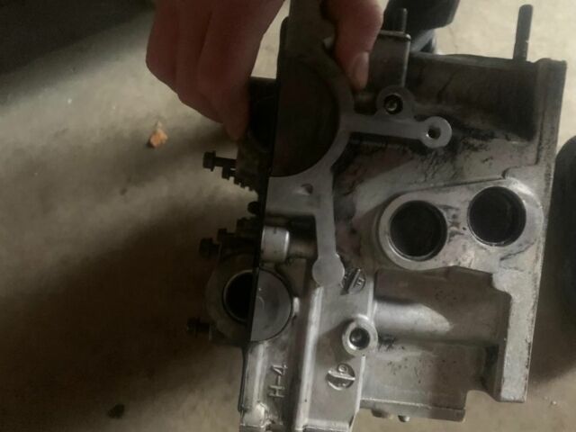 Белый Фольксваген Мультиван, объемом двигателя 0 л и пробегом 350 тыс. км за 2800 $, фото 6 на Automoto.ua