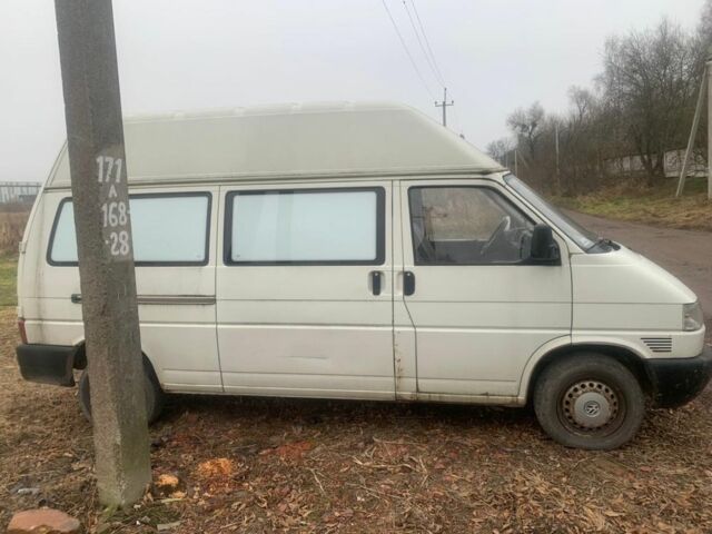 Белый Фольксваген Мультиван, объемом двигателя 0 л и пробегом 350 тыс. км за 2800 $, фото 7 на Automoto.ua