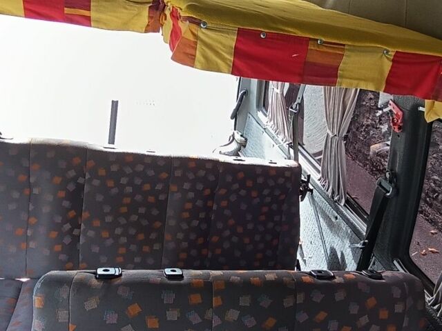 Белый Фольксваген Мультиван, объемом двигателя 2.4 л и пробегом 350 тыс. км за 3880 $, фото 8 на Automoto.ua