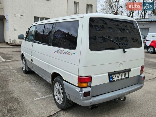 Білий Фольксваген Мультиван, об'ємом двигуна 1.9 л та пробігом 350 тис. км за 4200 $, фото 2 на Automoto.ua