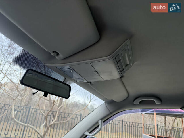 Белый Фольксваген Мультиван, объемом двигателя 1.9 л и пробегом 286 тыс. км за 10900 $, фото 11 на Automoto.ua