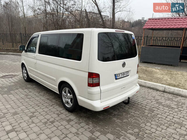 Белый Фольксваген Мультиван, объемом двигателя 1.9 л и пробегом 286 тыс. км за 10900 $, фото 4 на Automoto.ua