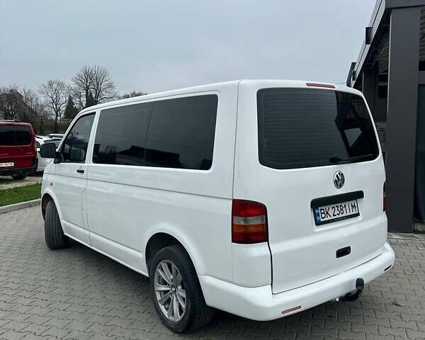 Белый Фольксваген Мультиван, объемом двигателя 1.9 л и пробегом 300 тыс. км за 6999 $, фото 29 на Automoto.ua