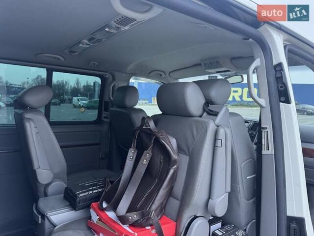 Білий Фольксваген Мультиван, об'ємом двигуна 2.46 л та пробігом 289 тис. км за 13500 $, фото 19 на Automoto.ua