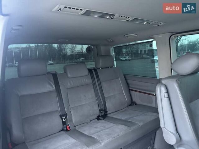 Білий Фольксваген Мультиван, об'ємом двигуна 2.46 л та пробігом 289 тис. км за 13500 $, фото 20 на Automoto.ua