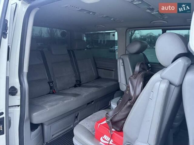 Білий Фольксваген Мультиван, об'ємом двигуна 2.46 л та пробігом 289 тис. км за 13500 $, фото 22 на Automoto.ua