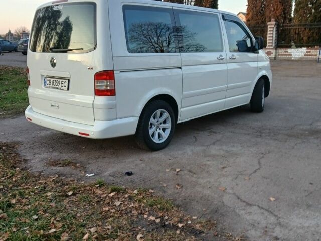 Фольксваген Мультиван 2008 в Нежине на Automoto.ua Белый Фольксваген Мультиван, объемом двигателя 2.5 л и пробегом 330 тыс. км за 10000 $, фото 2 на Automoto.ua