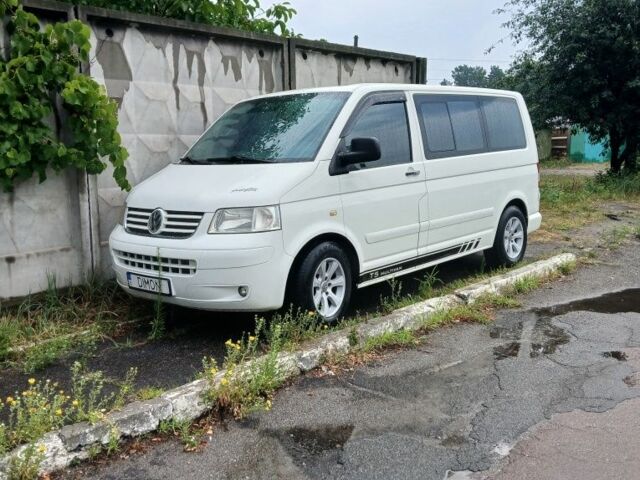 Фольксваген Мультиван 2008 в Нежине на Automoto.ua Белый Фольксваген Мультиван, объемом двигателя 2.5 л и пробегом 330 тыс. км за 10000 $, фото 9 на Automoto.ua