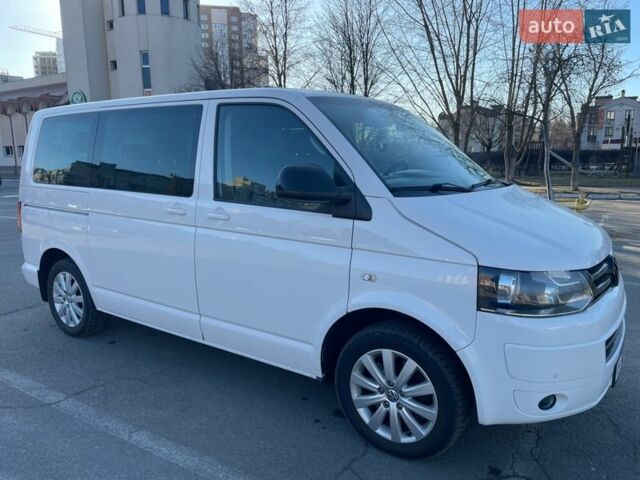 Білий Фольксваген Мультиван, об'ємом двигуна 1.97 л та пробігом 290 тис. км за 17500 $, фото 10 на Automoto.ua
