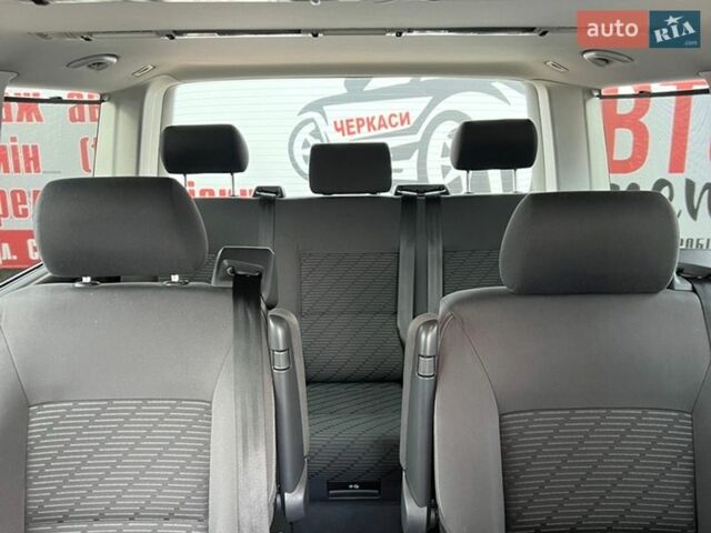 Білий Фольксваген Мультиван, об'ємом двигуна 1.98 л та пробігом 310 тис. км за 17999 $, фото 19 на Automoto.ua