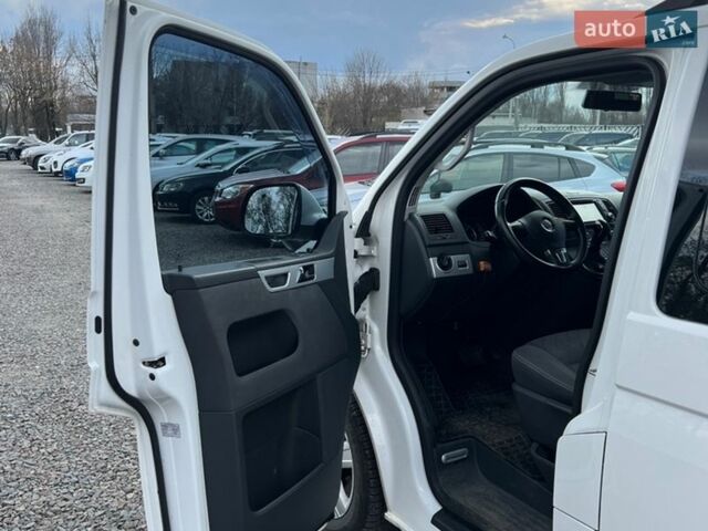 Білий Фольксваген Мультиван, об'ємом двигуна 1.98 л та пробігом 310 тис. км за 17999 $, фото 8 на Automoto.ua