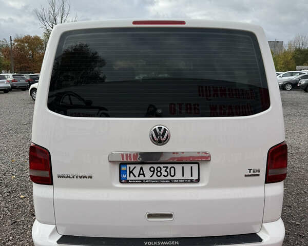 Фольксваген Мультиван 2010 в Черкассах на Automoto.ua Белый Фольксваген Мультиван, объемом двигателя 1.98 л и пробегом 307 тыс. км за 18500 $, фото 3 на Automoto.ua