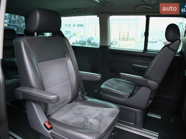 Белый Фольксваген Мультиван, объемом двигателя 1.98 л и пробегом 302 тыс. км за 23700 $, фото 8 на Automoto.ua