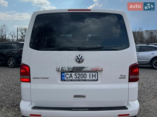 Білий Фольксваген Мультиван, об'ємом двигуна 1.98 л та пробігом 310 тис. км за 17999 $, фото 3 на Automoto.ua