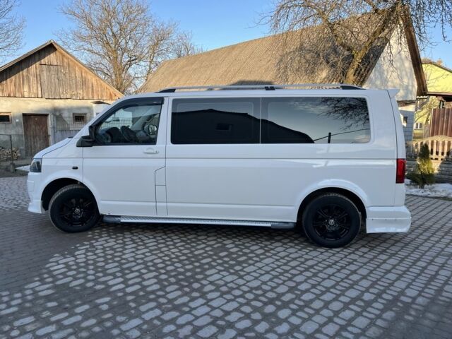 Білий Фольксваген Мультиван, об'ємом двигуна 2 л та пробігом 420 тис. км за 10500 $, фото 3 на Automoto.ua