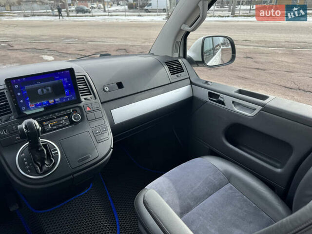 Білий Фольксваген Мультиван, об'ємом двигуна 1.97 л та пробігом 231 тис. км за 20500 $, фото 22 на Automoto.ua