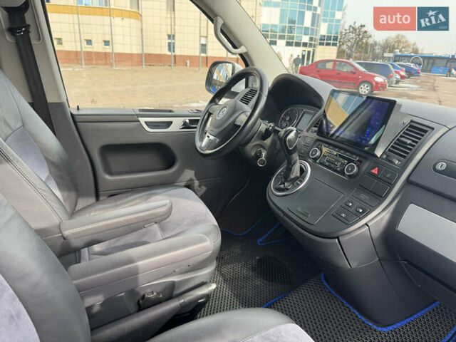 Білий Фольксваген Мультиван, об'ємом двигуна 1.97 л та пробігом 231 тис. км за 20500 $, фото 33 на Automoto.ua