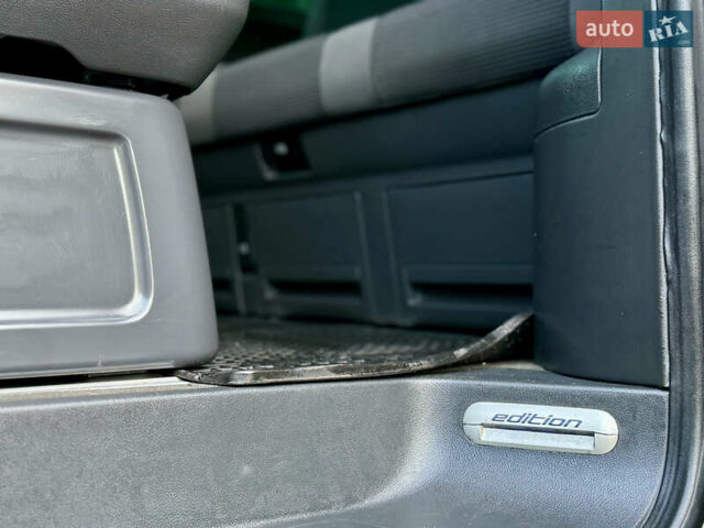 Белый Фольксваген Мультиван, объемом двигателя 1.97 л и пробегом 313 тыс. км за 26200 $, фото 41 на Automoto.ua