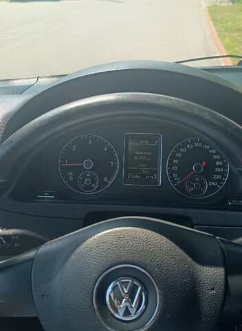 Білий Фольксваген Мультиван, об'ємом двигуна 1.97 л та пробігом 214 тис. км за 23500 $, фото 13 на Automoto.ua
