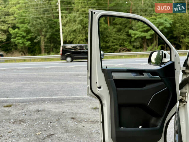 Белый Фольксваген Мультиван, объемом двигателя 1.97 л и пробегом 313 тыс. км за 26200 $, фото 42 на Automoto.ua