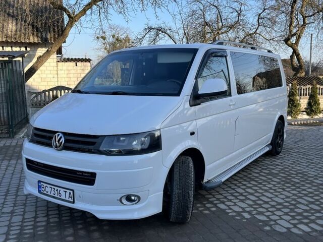 Білий Фольксваген Мультиван, об'ємом двигуна 2 л та пробігом 420 тис. км за 10500 $, фото 2 на Automoto.ua