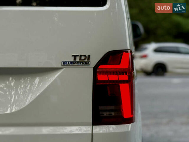 Белый Фольксваген Мультиван, объемом двигателя 1.97 л и пробегом 313 тыс. км за 26200 $, фото 26 на Automoto.ua