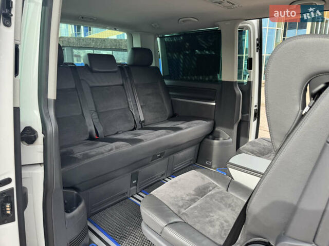 Білий Фольксваген Мультиван, об'ємом двигуна 1.97 л та пробігом 231 тис. км за 20500 $, фото 28 на Automoto.ua